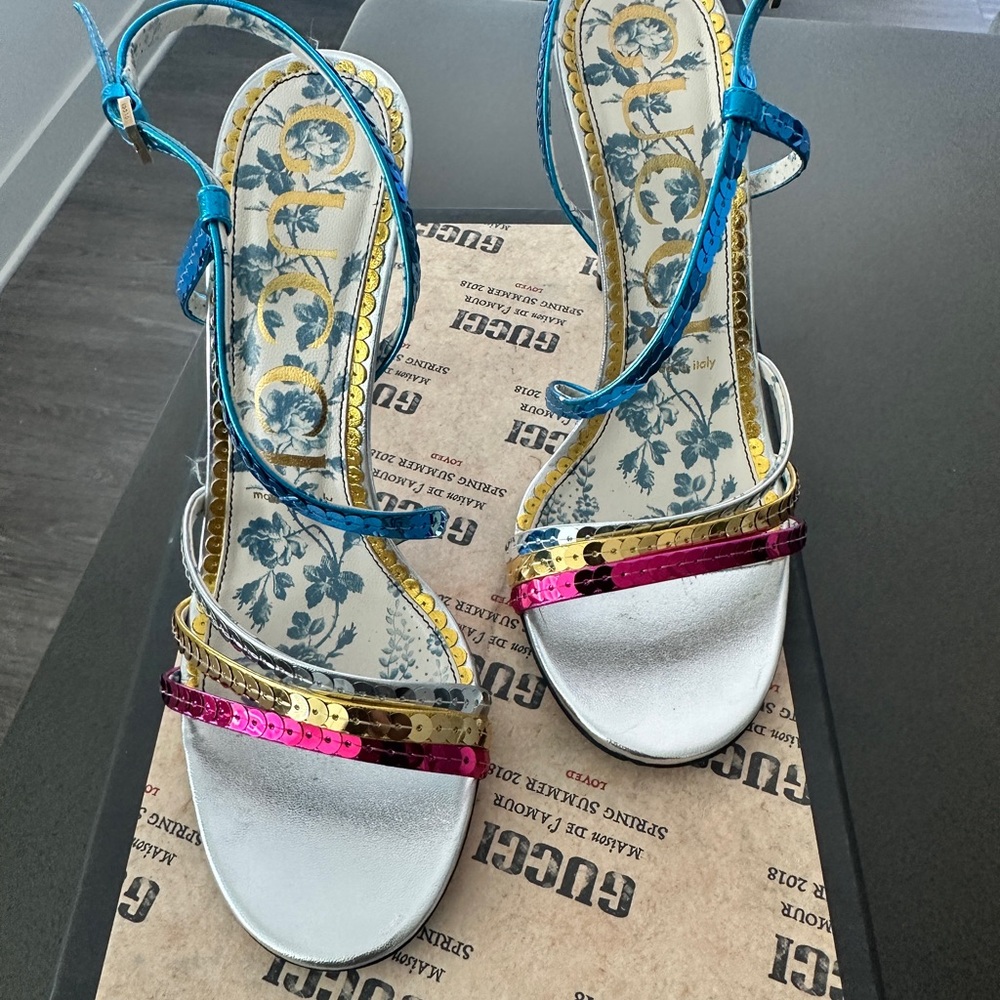 Gucci Women's Blue and Pink Strappy Heels